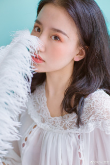 戴若希大战老董续写长腿章节